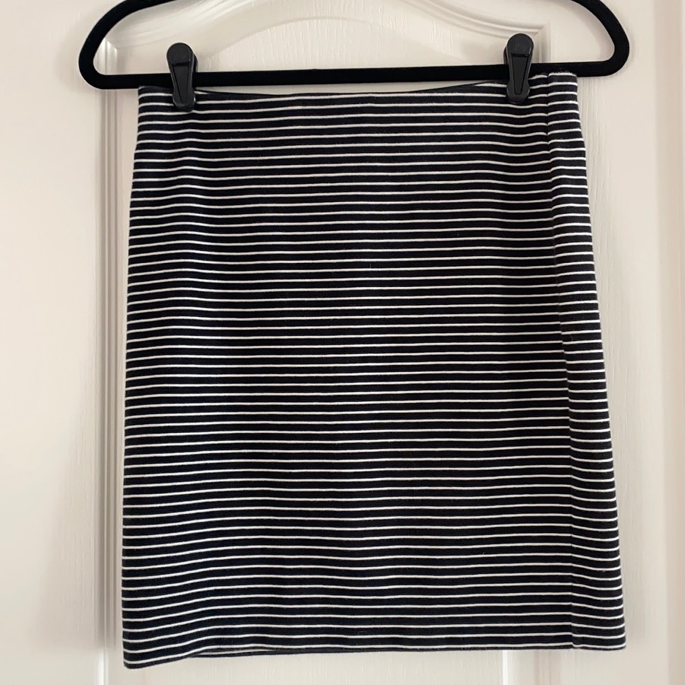 Loft black and white stripped skirt